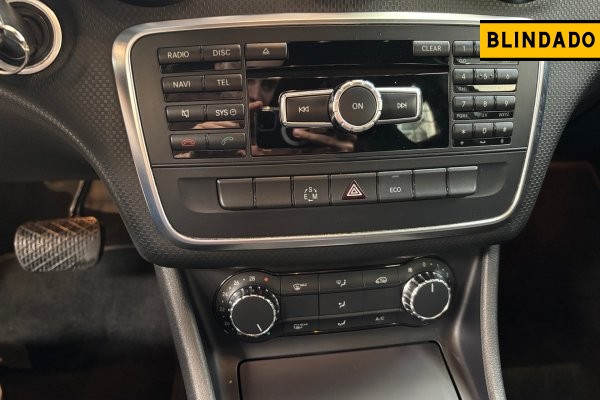 MERCEDES-BENZ A 200 1.6 TURBO URBAN 16V GASOLINA 4P AUTOMÁTICO 2013/2013
